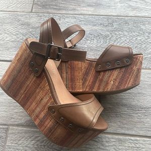 Cute Aldo Wedge Heels